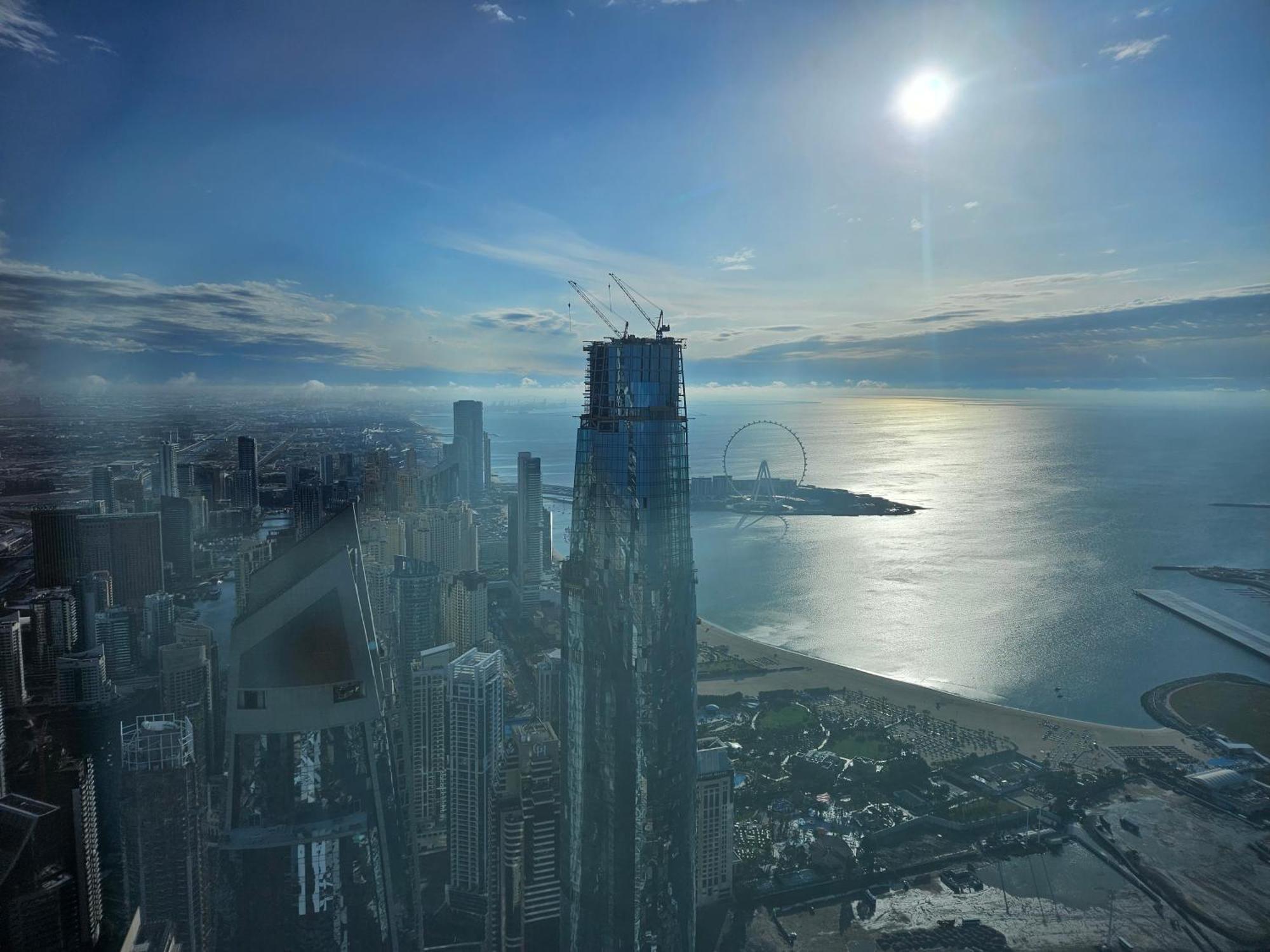 Super Host At Highest Residential Tower In The World, Private Rooms In A Shared Apartment Dubai Dış mekan fotoğraf