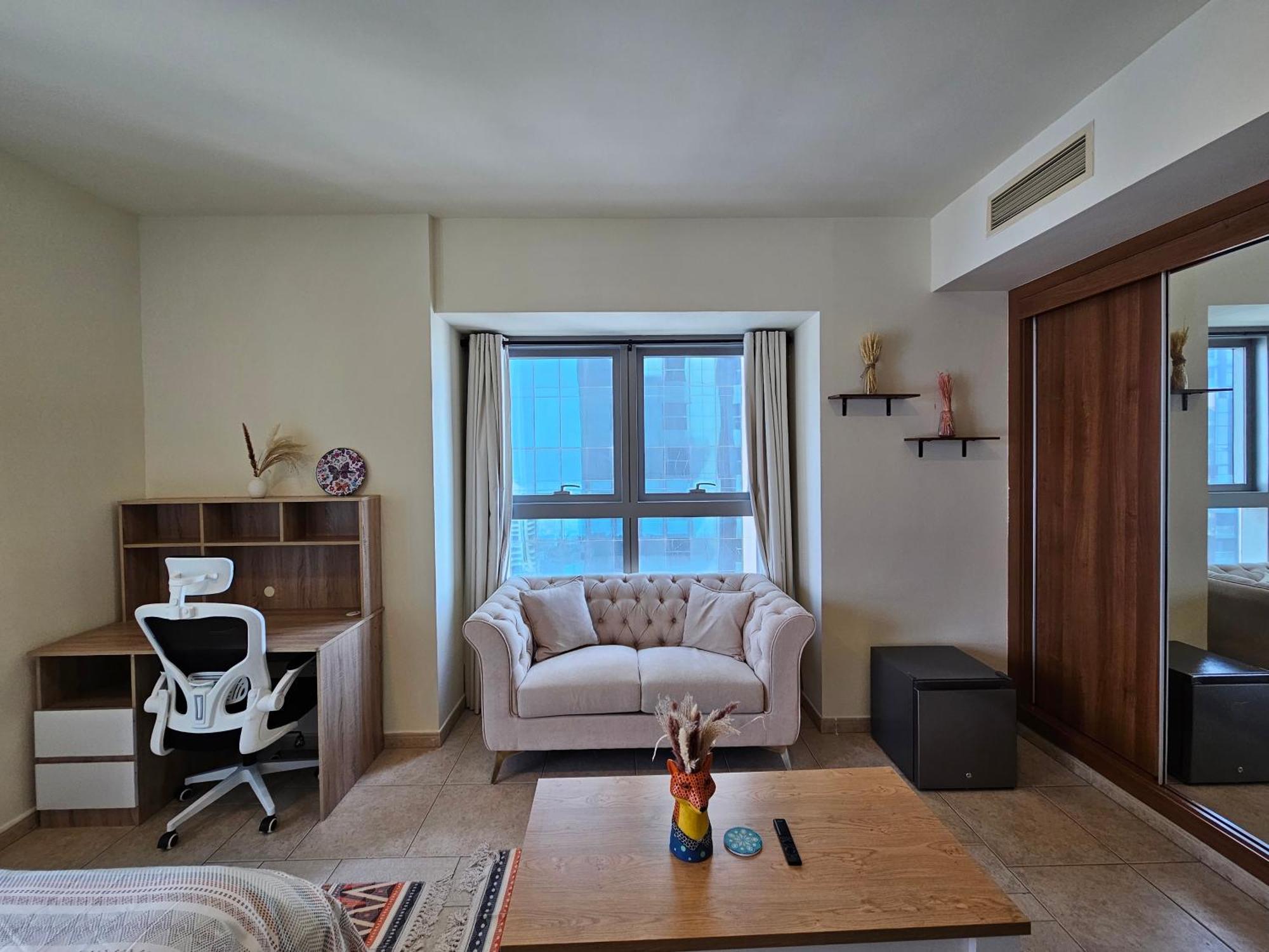 Super Host At Highest Residential Tower In The World, Private Rooms In A Shared Apartment Dubai Oda fotoğraf
